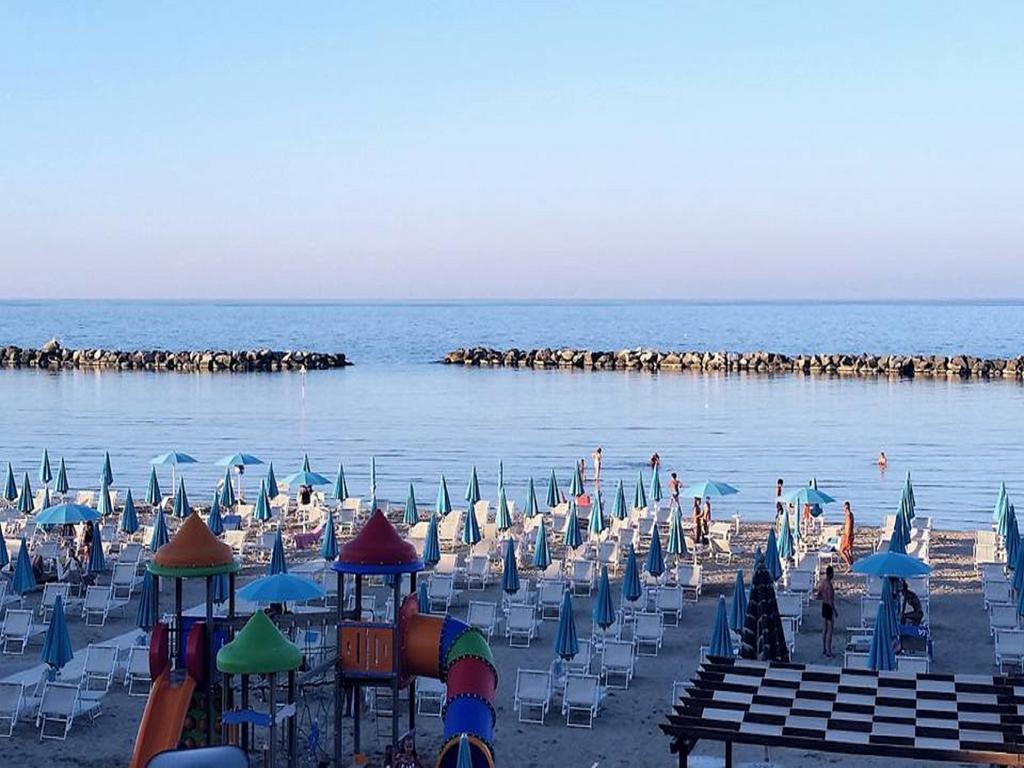 Hotel Gardenia Bellaria-Igea Marina Exterior foto